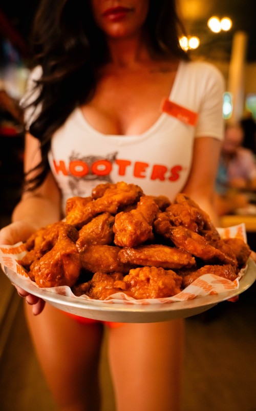 All you can eat wings at hooters.JPG